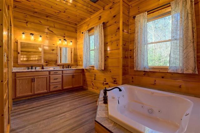 356 Mill Creek Acres, Blue Ridge, GA 30513