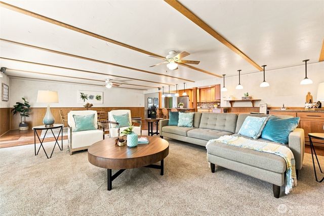 11834 18th Avenue SW, Burien, WA 98146