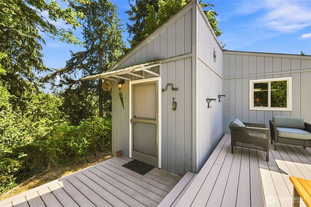 11834 18th Avenue SW, Burien, WA 98146