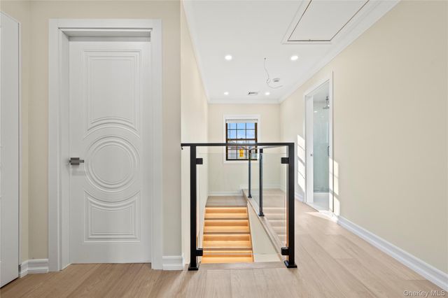 7662 174th Street, Fresh Meadows, NY 11366