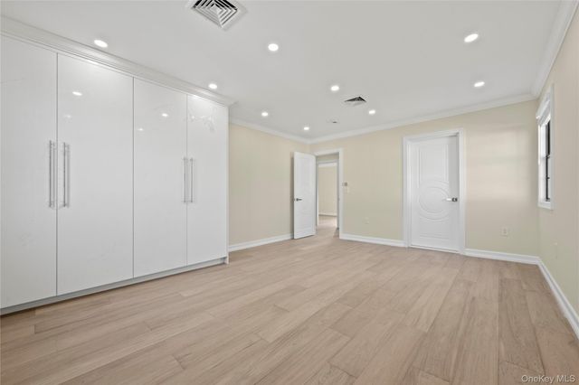 7662 174th Street, Fresh Meadows, NY 11366