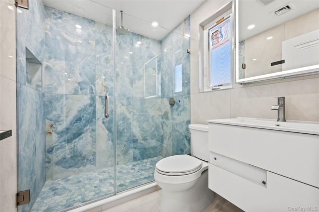 7662 174th Street, Fresh Meadows, NY 11366