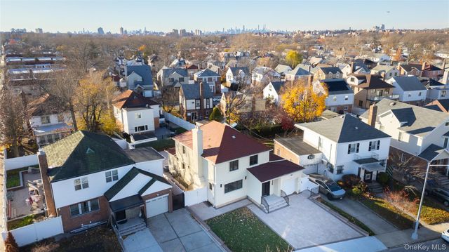 7662 174th Street, Fresh Meadows, NY 11366