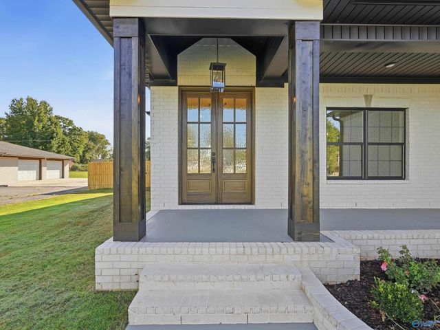 107 Willowbrook Street, Decatur, AL 35603