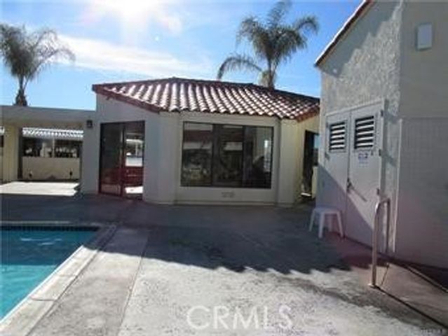 1295 S Cawston Avenue 327, Hemet, CA 92545