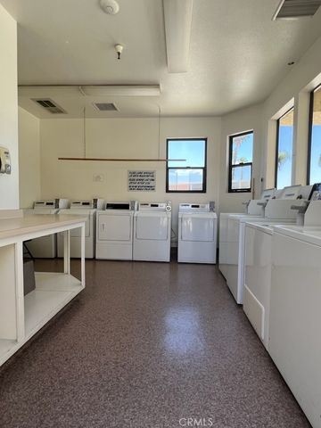 1295 S Cawston Avenue 327, Hemet, CA 92545