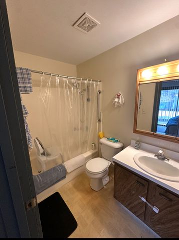 63 Aspen Colony 8, Fox Lake, IL 60020