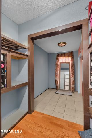 5758 CASTLE Way, El Paso, TX 79932