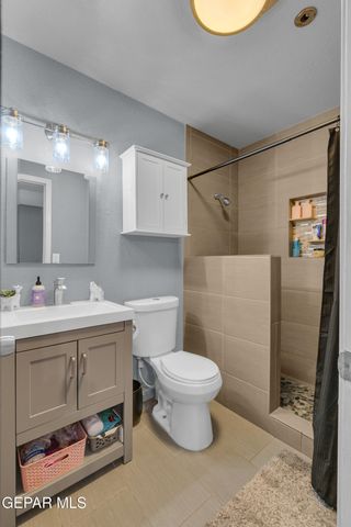 5758 CASTLE Way, El Paso, TX 79932