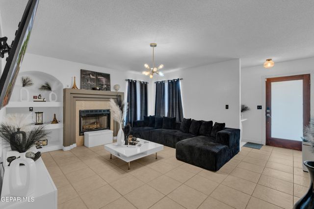 5758 CASTLE Way, El Paso, TX 79932