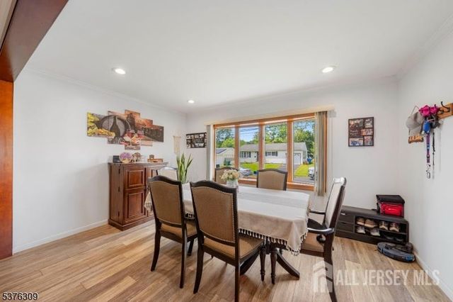 40 Buttonwood Drive, Sayreville, NJ 08859