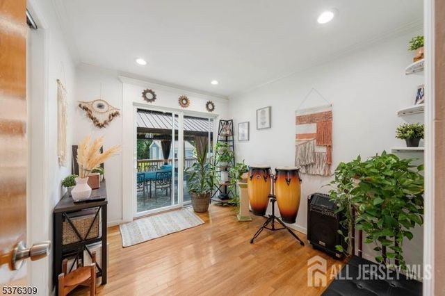 40 Buttonwood Drive, Sayreville, NJ 08859