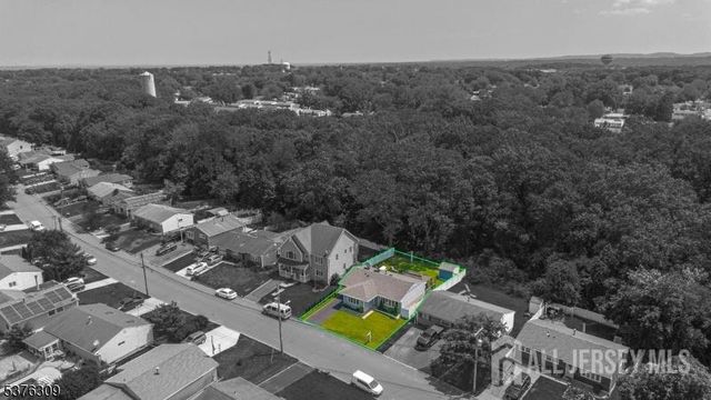 40 Buttonwood Drive, Sayreville, NJ 08859