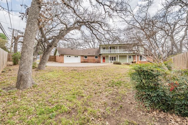 5917 Jacqueline Road, Fort Worth, TX 76112
