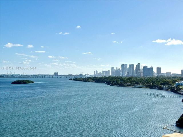 880 NE 69th St 14H, Miami, FL 33138