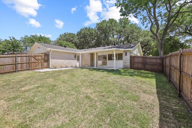 10801 Middle Knoll Drive, Dallas, TX 75238