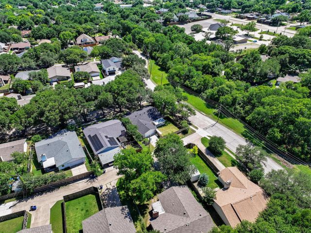 10801 Middle Knoll Drive, Dallas, TX 75238