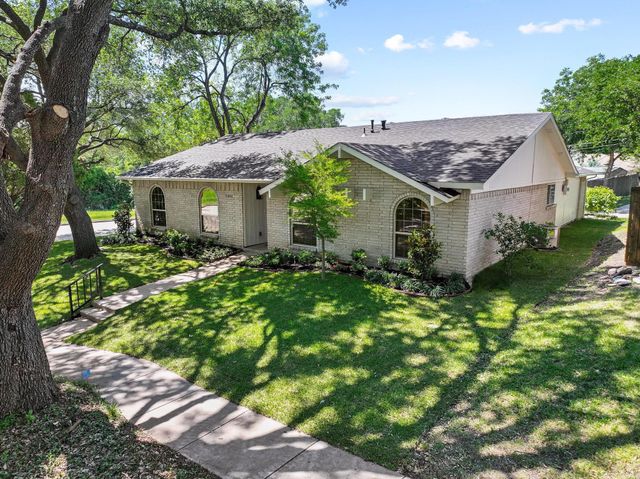 10801 Middle Knoll Drive, Dallas, TX 75238
