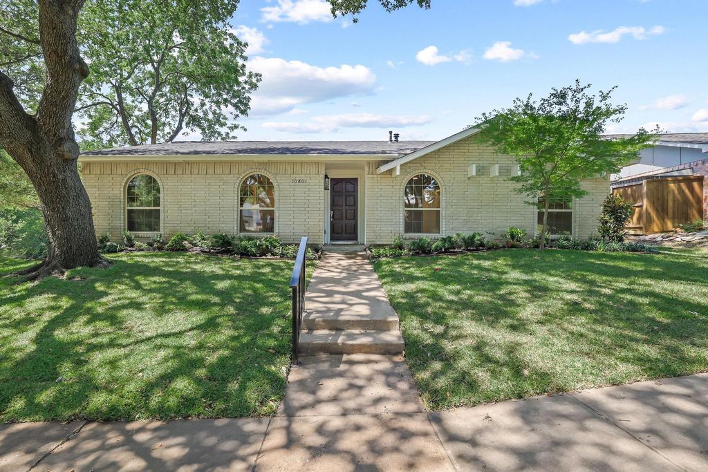 10801 Middle Knoll Drive, Dallas, TX 75238