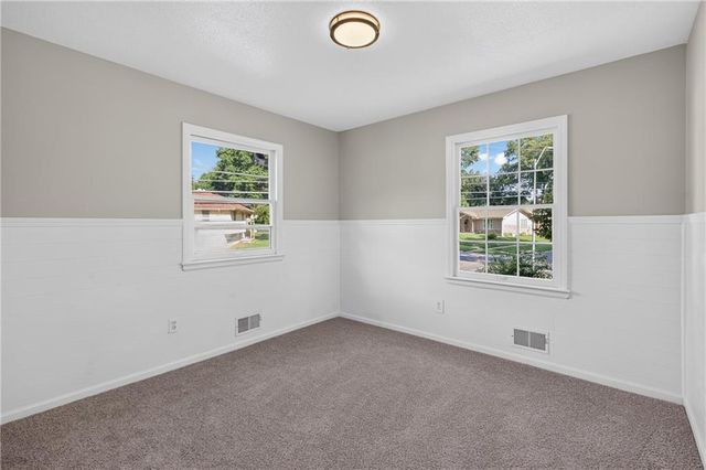 12001 E 57th Street, Kansas City, MO 64133