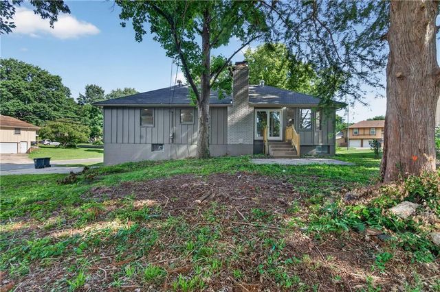 12001 E 57th Street, Kansas City, MO 64133