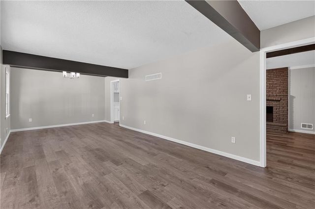 12001 E 57th Street, Kansas City, MO 64133
