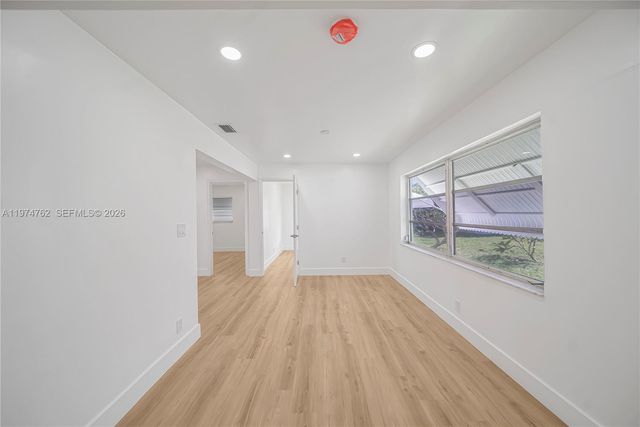 2106 Alfred Dr, Boynton Beach, FL 33426