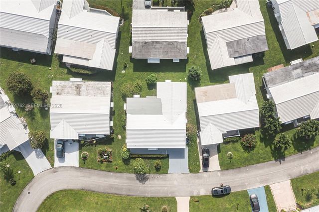 2106 Alfred Dr, Boynton Beach, FL 33426