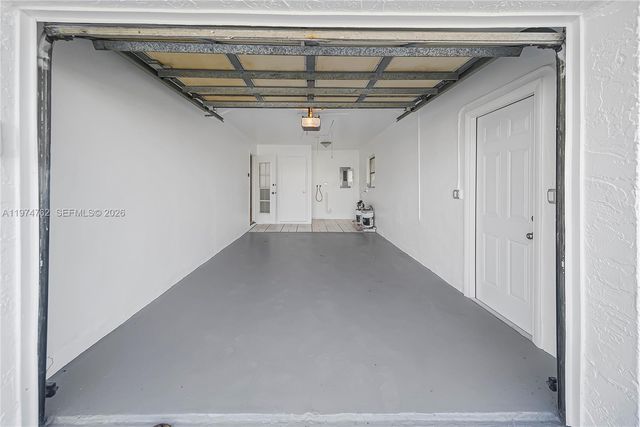 2106 Alfred Dr, Boynton Beach, FL 33426