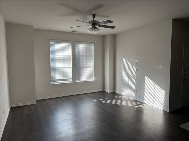 1924 Buffalo Hill Drive, Mesquite, TX 75149