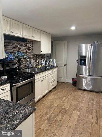 4400 YATES RD, Bensalem, PA 19020
