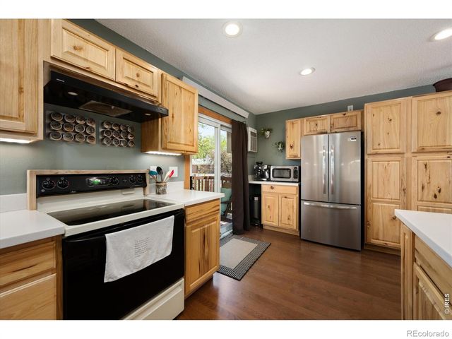 811 Table Mountain Court, Windsor, CO 80550