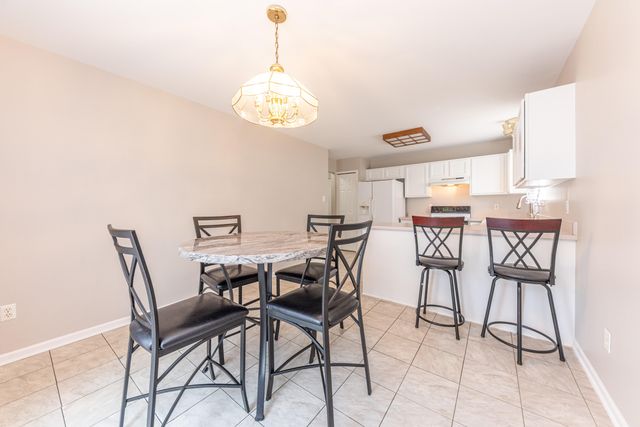 7422 Meadow Lane, Ypsilanti, MI 48197