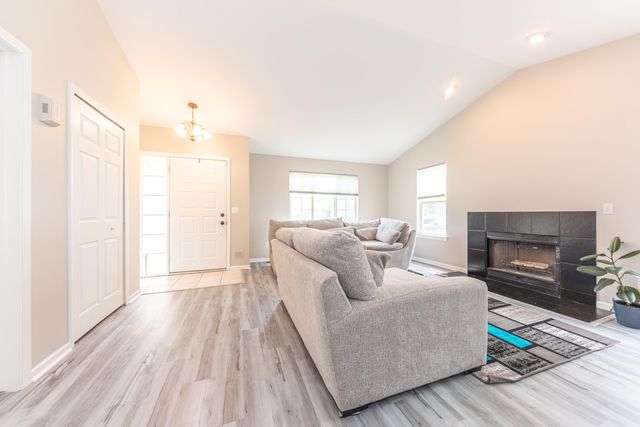 7422 Meadow Lane, Ypsilanti, MI 48197