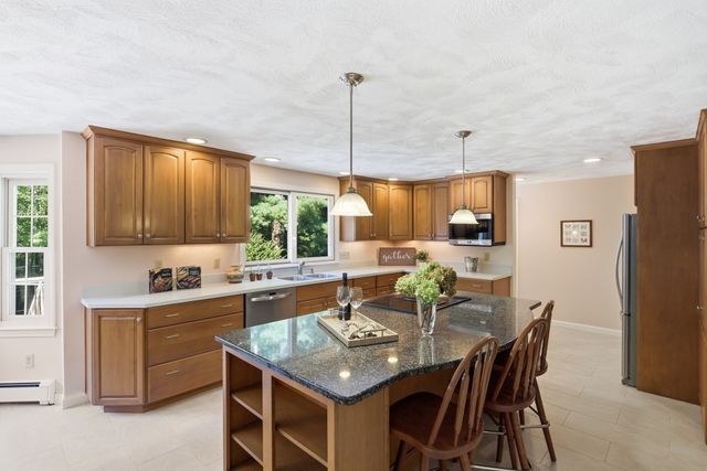15 Silver Hill Rd, Acton, MA 01720