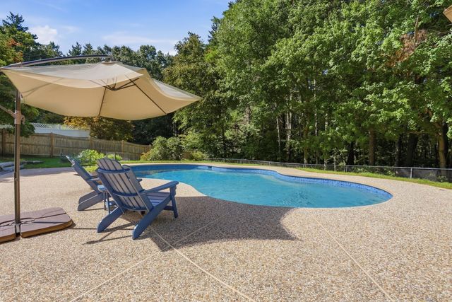 15 Silver Hill Rd, Acton, MA 01720
