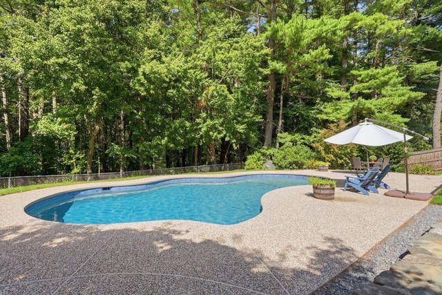 15 Silver Hill Rd, Acton, MA 01720