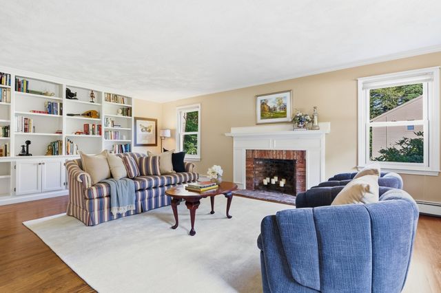 15 Silver Hill Rd, Acton, MA 01720