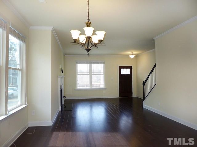 121 Bella Drive, Chapel Hill, NC 27516