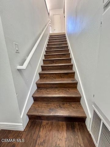 658 La Corona Court, Oak Park, CA 91377