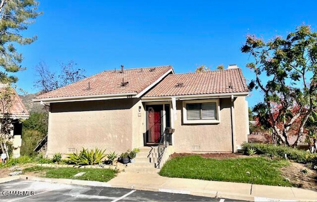 658 La Corona Court, Oak Park, CA 91377