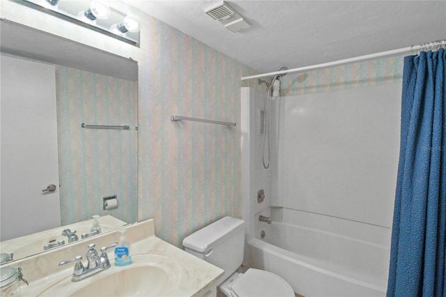 1640 JUNO TRAIL 204C, Astor, FL 32102