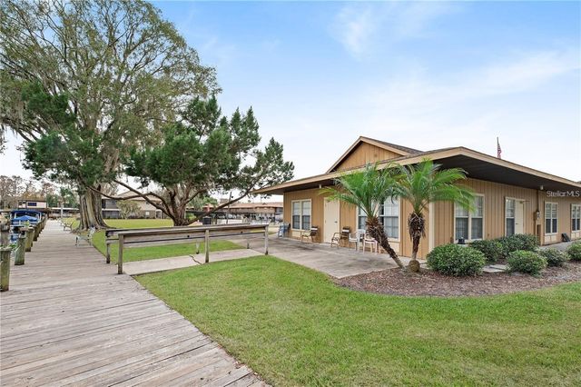 1640 JUNO TRAIL 204C, Astor, FL 32102