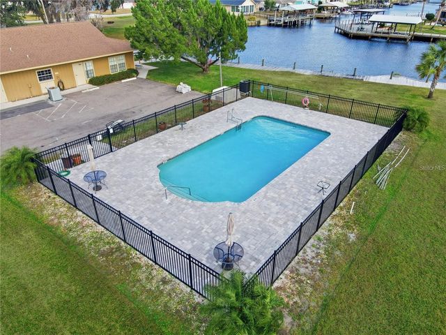 1640 JUNO TRAIL 204C, Astor, FL 32102