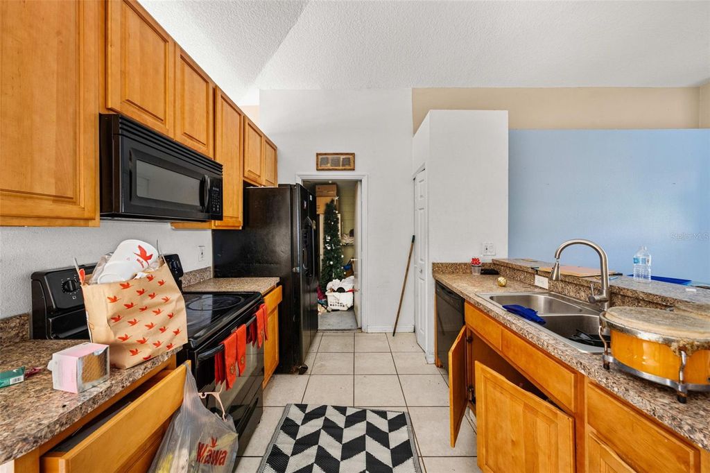 Image 12 of property listing at 7865 PINE FORK DRIVE, Orlando, FL 32822
