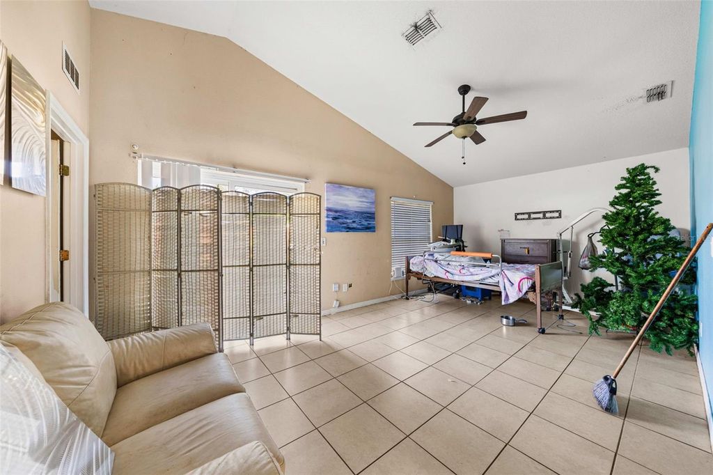Image 15 of property listing at 7865 PINE FORK DRIVE, Orlando, FL 32822