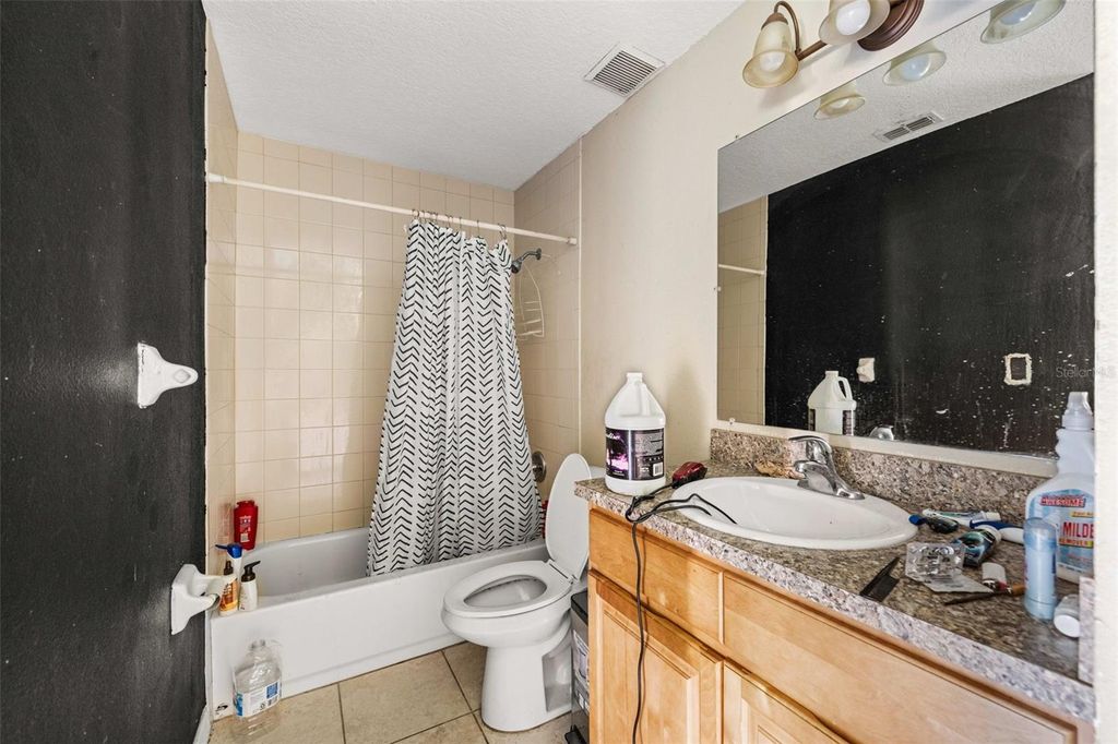 Image 19 of property listing at 7865 PINE FORK DRIVE, Orlando, FL 32822