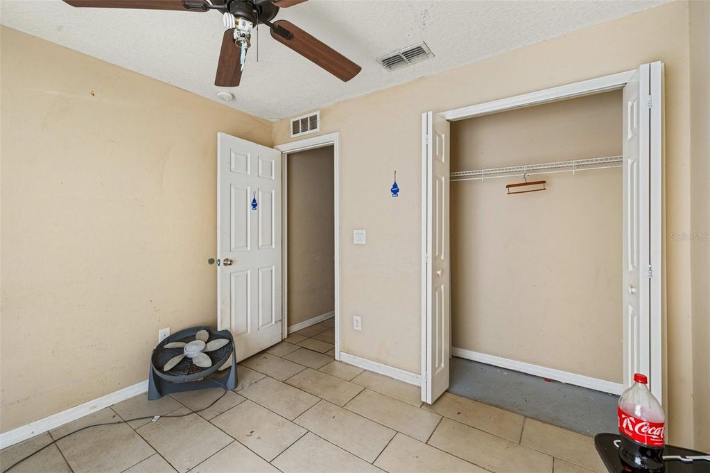 Image 6 of property listing at 7865 PINE FORK DRIVE, Orlando, FL 32822