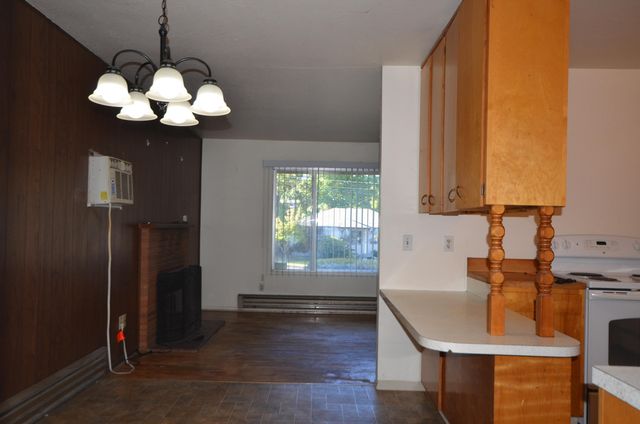 1112 NW Bellevue Place, Grants Pass, OR 97526