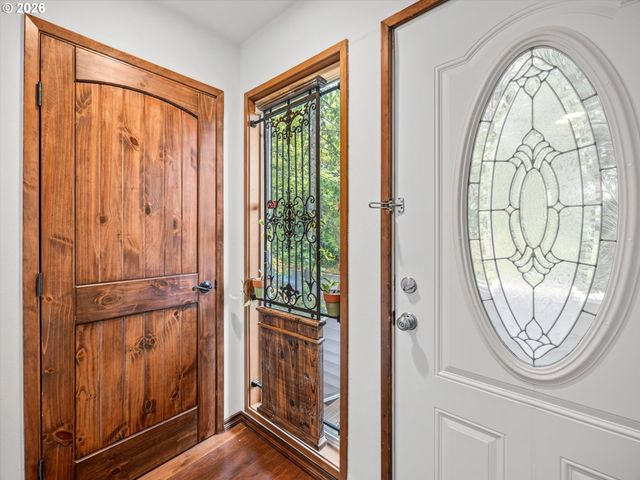 48 EAGLE CREST Dr 1A, Lake Oswego, OR 97035